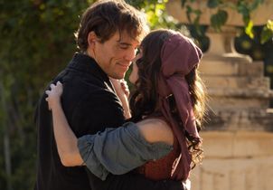 « Le Comte de Monte-Cristo » sur France 2 : Sam Claflin, l’interprète d’Edmond Dantès, en 11 rôles