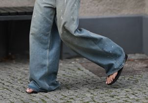 Quelles chaussures d’été avec un pantalon ample ? Voici les modèles les plus adaptés