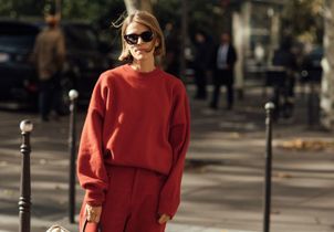 5 couleurs que portent les Parisiennes cet hiver