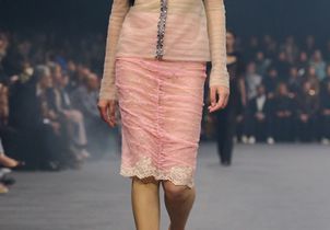 La slip skirt détrône la slip dress : voici comment adopter la jupe la plus chic du printemps 