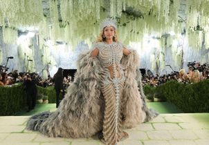 Beyoncé signe un retour magistral au Met Gala après dix ans d’absence