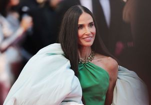 Demi Moore, son dernier jour à Cannes : elle bouscule les codes dans une silhouette colorée et théâtrale