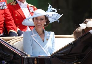 Kate Middleton en robe bleu ciel : elle rend hommage à Lady Diana au Trooping the Colour 2026
