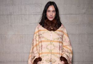 Kate Moss, Alexa Chung, Jennifer Lawrence… elles portent déjà toutes ce manteau aperçu sur les défilés