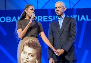 Michelle Obama rend hommage à sa mère avec une jupe sur mesure à son effigie