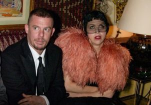 Qui était Isabella Blow, cette icône de mode qui a lancé la carrière d’Alexander McQueen ?