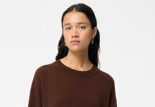 Cette robe pull en laine est la plus vendue du moment chez Vanessa Bruno