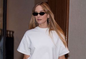 Jennifer Lawrence, Sabrina Carpenter… Qui se cache derrière ce t-shirt vintage que s'arrachent les célébrités ? 