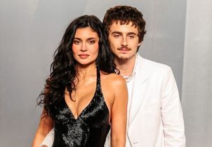 À New York, Kylie Jenner et Timothée Chalamet s'offrent une sortie en famille avec Kim Kardashian et Kris Jenner