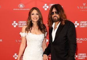Elizabeth Hurley et Billy Ray Cyrus : de l’amitié à l’amour, leur histoire en images