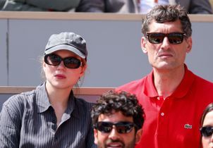 Léa Seydoux aperçue à Roland-Garros proche du producteur Tommaso Bertani