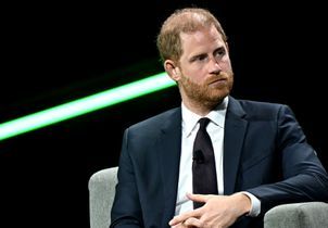 « Mon chou », « câlins devant un film » : les échanges troublants du Prince Harry et d’une journaliste dévoilés en plein tribunal 