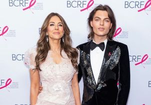 Elizabeth Hurley et son fils Damian, 24 ans, véritables sosies sur le tapis rouge de New York
