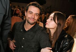 À Paris, Aimee Lou Wood s’affiche plus complice que jamais avec Adam Long 