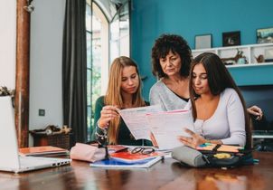 L'édito de ELLE : quand le bac des enfants devient la frayeur des parents