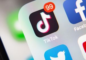 Harcèlement scolaire : des parents portent plainte contre Tiktok après le suicide de leur fille 