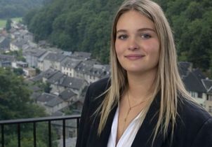 « J'ai fait de mon âge une force » : à 21 ans, Charlotte Perefarres devient la plus jeune maire de France 