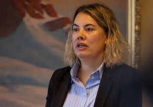 « Nous refusons d’être uniquement un atout pour les puissances étrangères » : nous avons rencontré Naaja Nathanielsen, ministre du Groenland