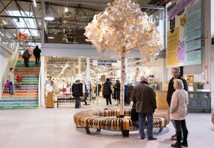 Reportage dans le premier centre commercial de seconde main au monde, en 100% économie circulaire