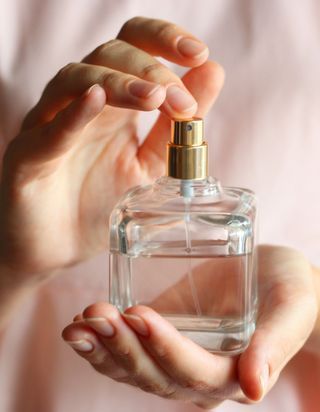 Coaching beauté : comment bien conserver son parfum ?