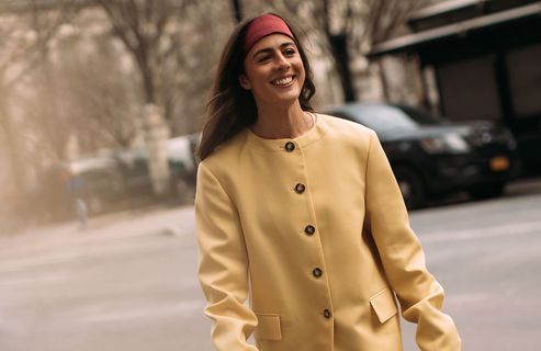 15 pièces pour adopter le jaune beurre, teinte douce et inattendue qui fera le printemps 2025