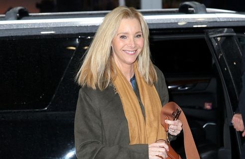 « Il est mort heureux » : Lisa Kudrow revient sur le décès de son ami Matthew Perry