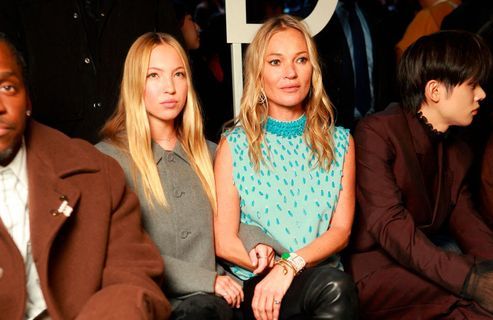 Kate Moss et Lila Grace, Reese Witherspoon et Ava… Tous les duos mère-fille repérés à la Fashion Week
