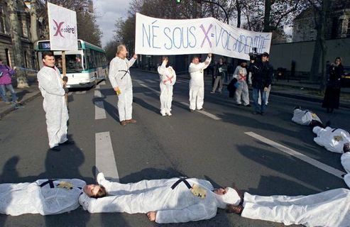 Accouchement sous X : le Collectif des nés sous X réclame que les mères transmettent leur identité