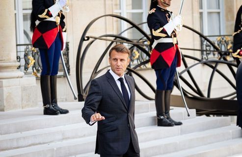 Destitution de Macron : la demande sera examinée le 2 octobre en commission des Lois