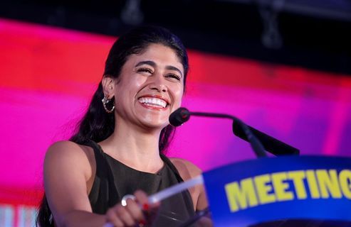 Rima Hassan entendue par la police : ce qu'on sait de l'audition de l'eurodéputée insoumise
