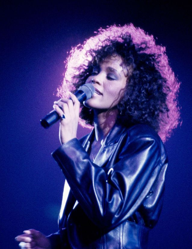 Whitney Houston (Curly Hair) Masques de celebrites