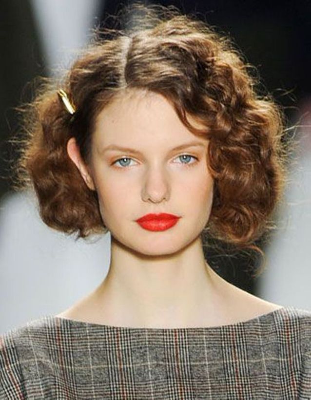 Coiffure cheveux frisés simple  Cheveux frisés  nos plus jolies idées