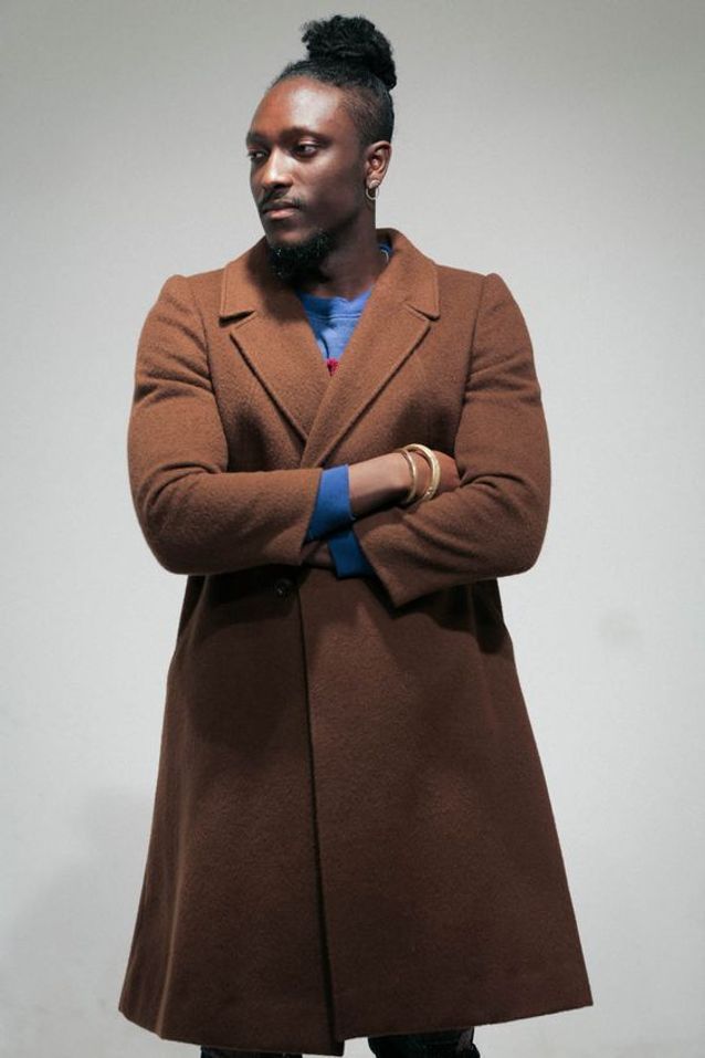 Coupe chignon homme 30 beaux gosses à chignon repérés sur Pinterest