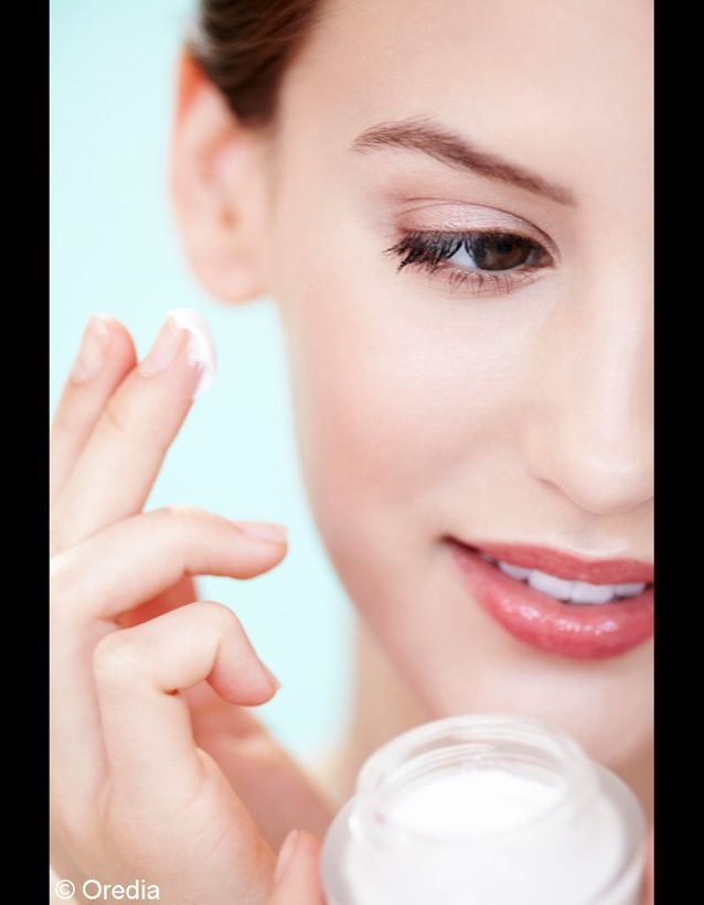 2. Ne pas hydrater sa peau avant de se maquiller