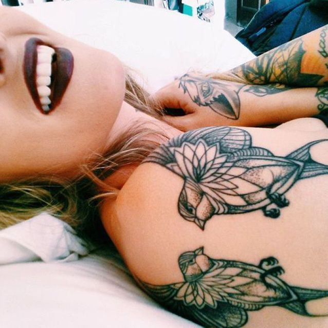 Tatouage Epaule Oiseaux Tatouages A Porter Fierement Sur L Epaule Elle Tatouage Epaule Oiseaux Tatouages A Porter Fierement Sur L Epaule Elle