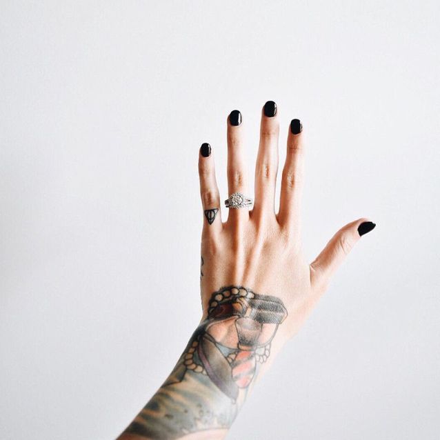 Tatouage Harry Potter doigt - 20 tatouages pour celles qui ont