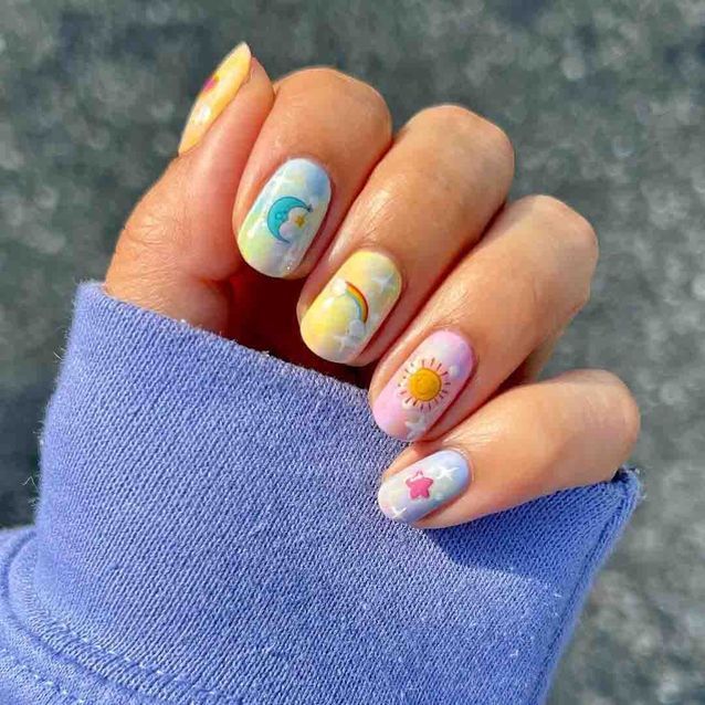 Here are the 10 most popular manicures of the moment on Instagram 9 The manicure stickers