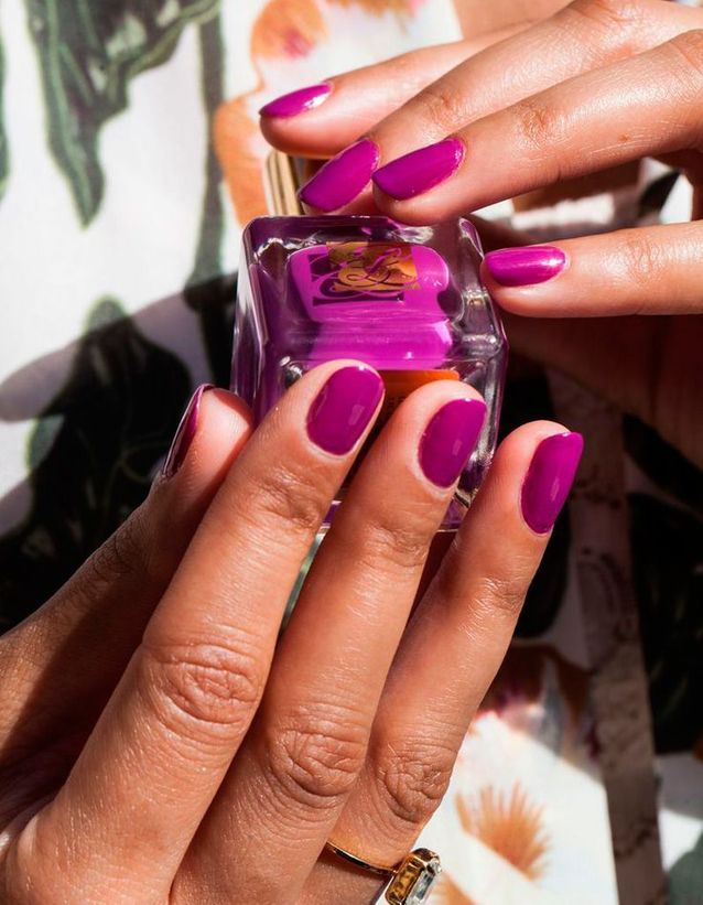 Découvrez les plus jolies manucure d'été pour vous inspirer ! Elle