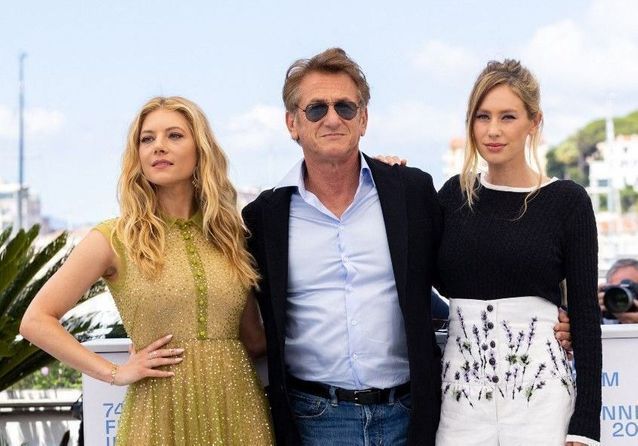 Cannes 2021 : Katheryn Winnick, Sean Penn et sa fille Dylan stars du photocall de Flag Day