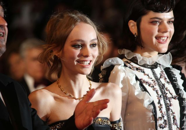 Cannes 2016 : première montée des marches en beauté pour Lily-Rose Depp !