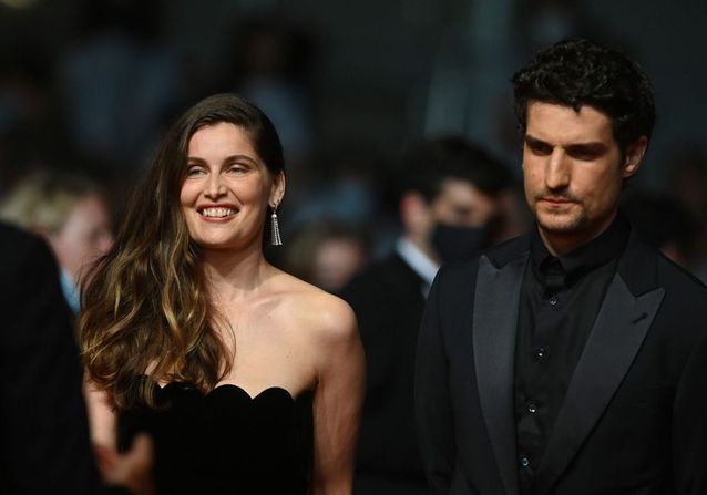 Cannes 2021 : Laetitia Casta et Louis Garrel, duo glamour face à Adèle Exarchopoulos