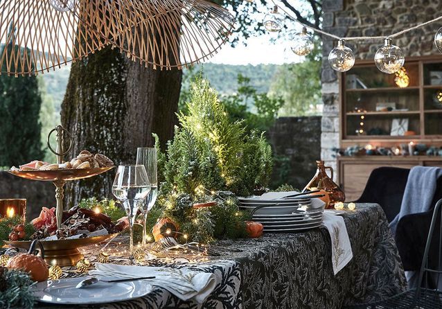 Faîtes le plein d’inspirations déco pour une table de réveillon sur son
