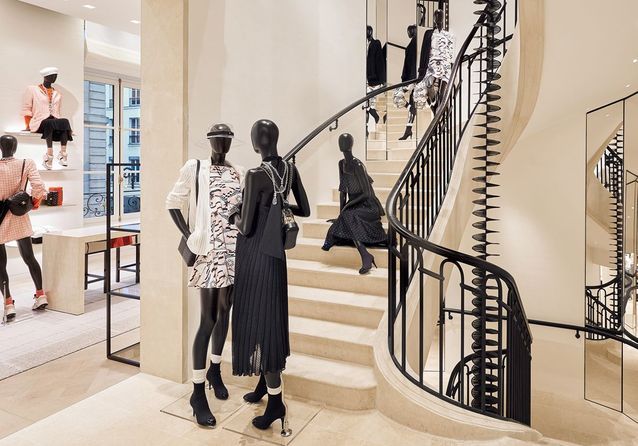 La boutique Chanel du 19 rue Cambon ou quand mode et décoration pour le meilleur - Elle Décoration