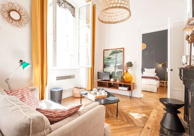 Airbnb Lyon 20 Appartements Lofts Et Hotels Particuliers De