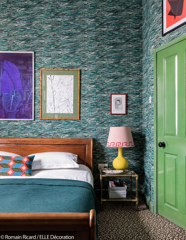 Ambiance theatrale dans la chambre - Una casa londinense multicolor