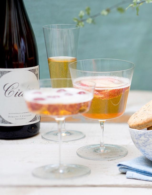 Cocktail au cidre et jus de fraise
