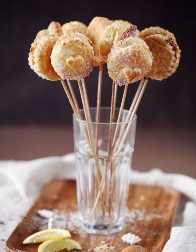 Des mini-galettes des rois en forme de cake pops