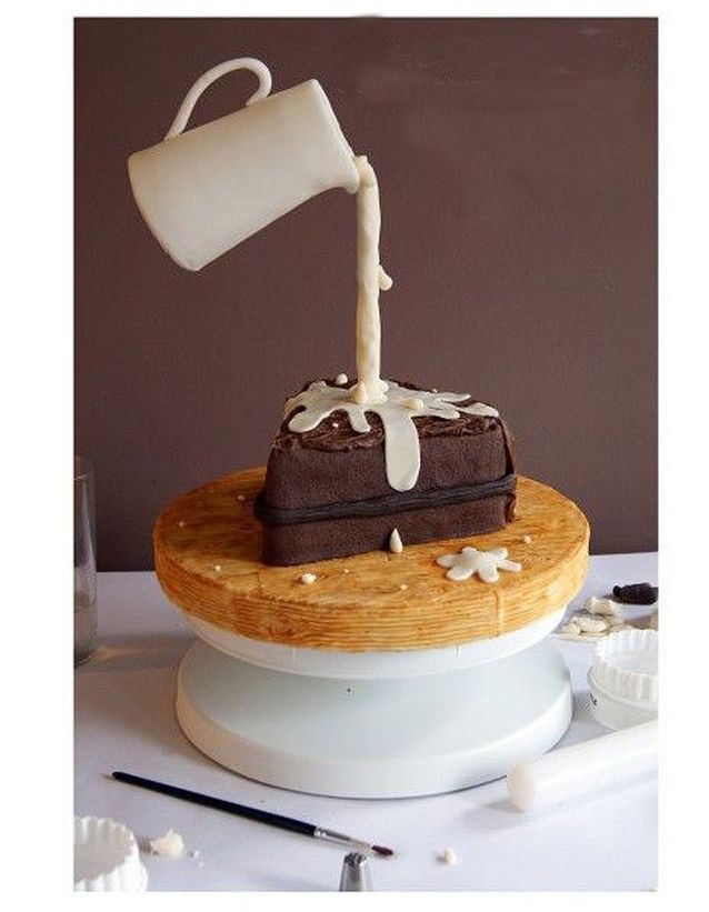 Gravity cake gâteau au chocolat et pot de crème