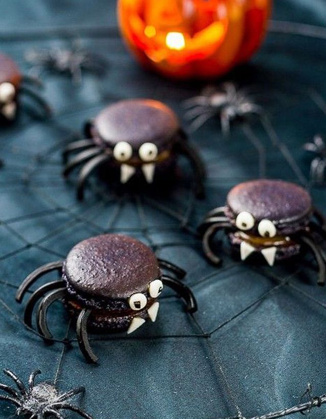 Araignées macaron à la réglisse de Halloween