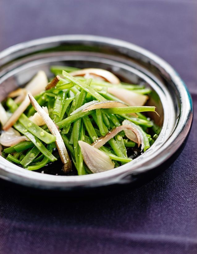 Salade de haricots verts st sprats fumés, véritables échalotes tradition confites